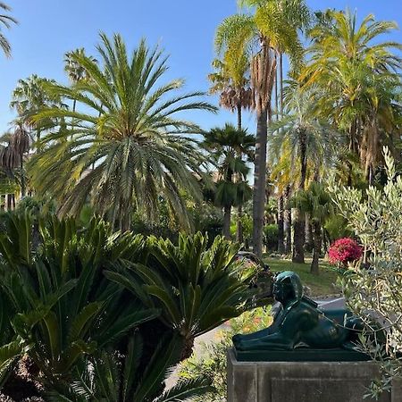 Beautiful Garden Apartment Steps From The Beach Мантон Екстер'єр фото