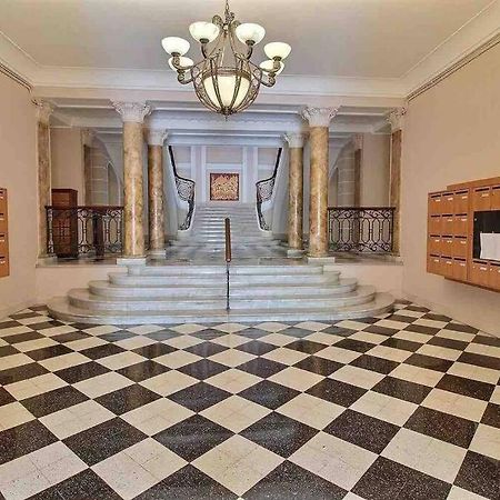 Beautiful Garden Apartment Steps From The Beach Мантон Екстер'єр фото